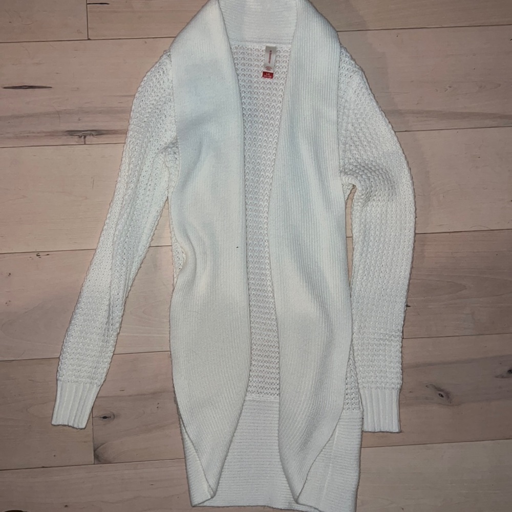 No Boundaries Women’s Sweater Size L